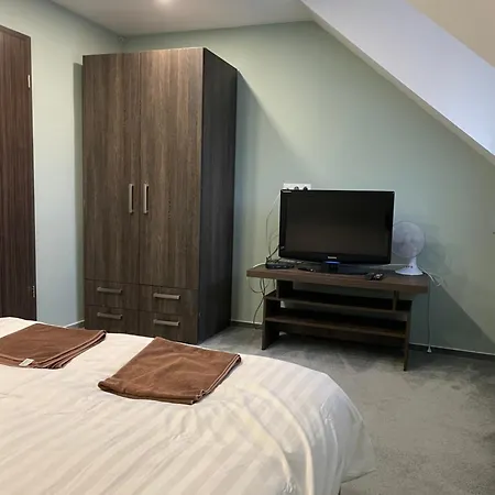 Апартаменты Szoegedi *